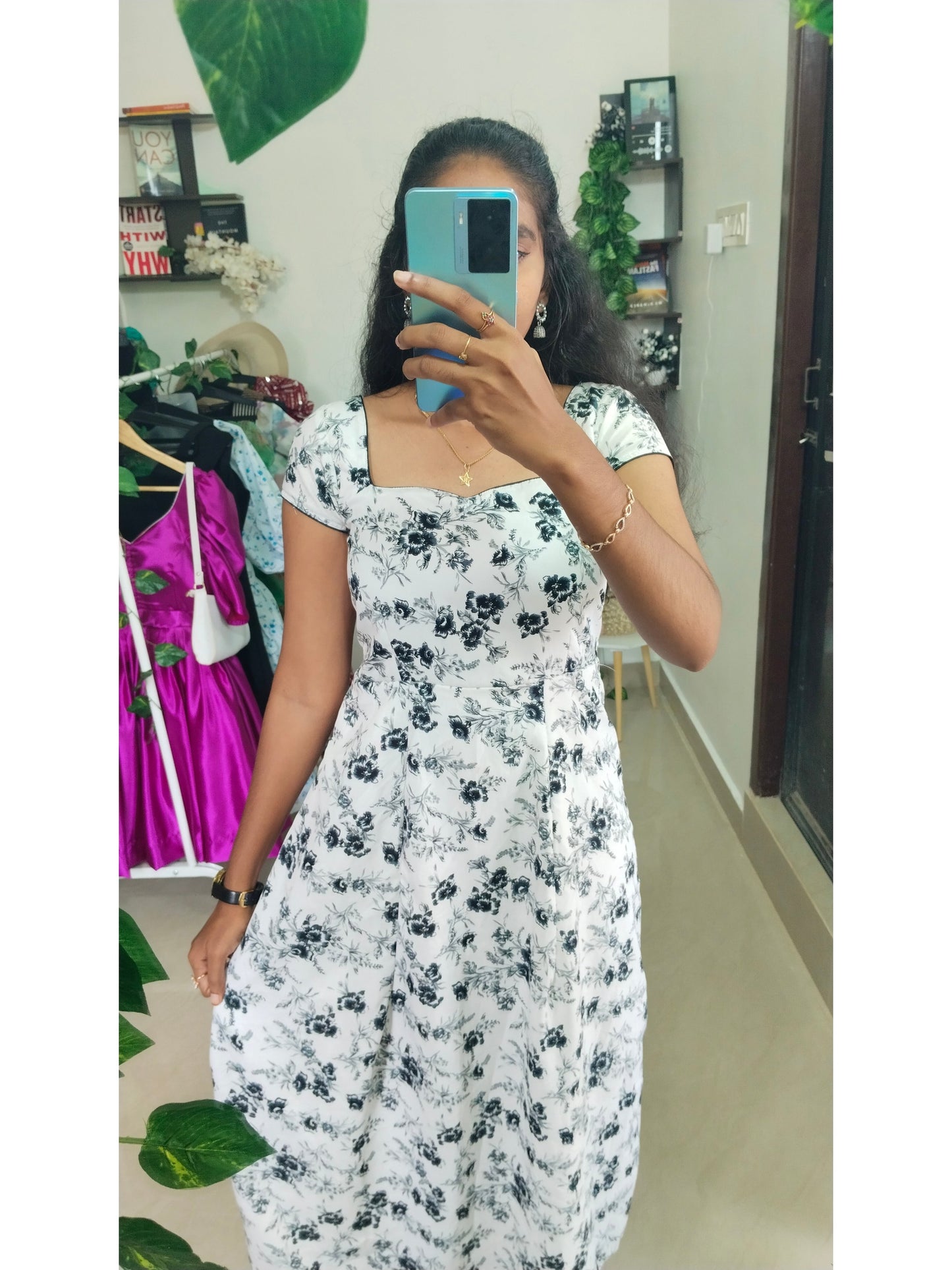 BLACK & WHITE FLORAL PRINT CREPE DRESS