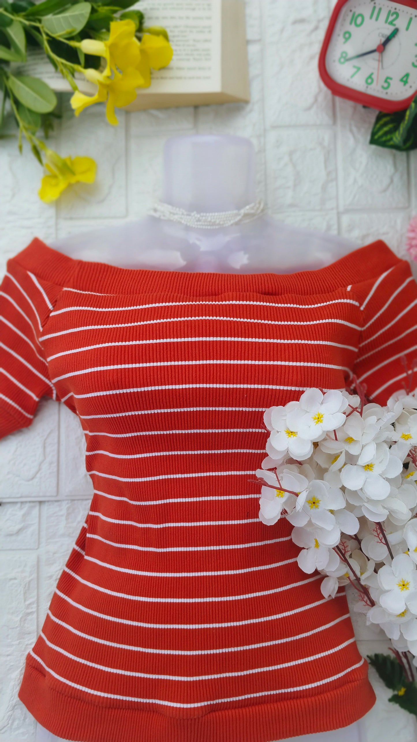 ORANGE OFF SHOULDER TOP
