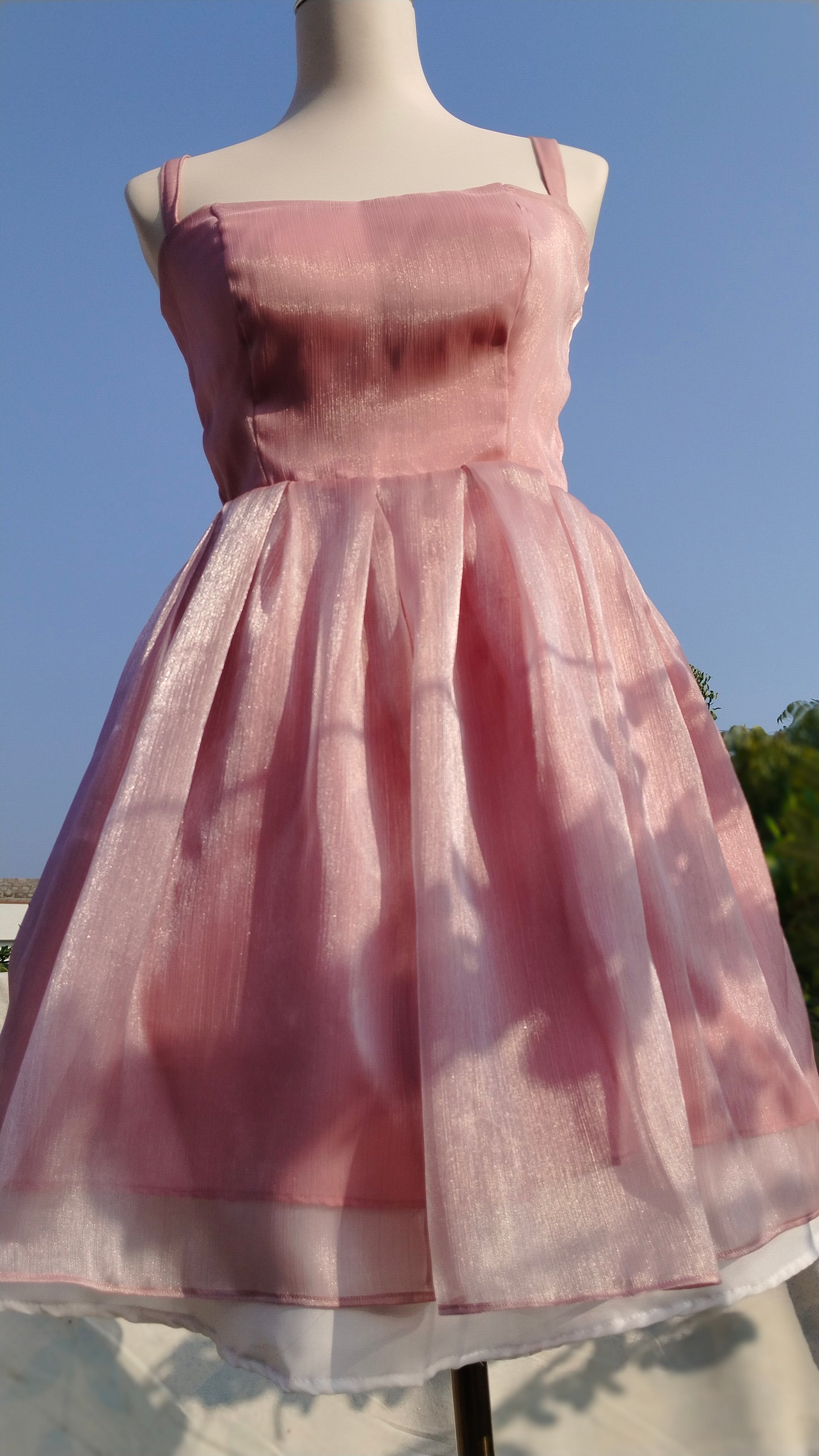 STUNNING SHINY PASTEL PINK DRESS