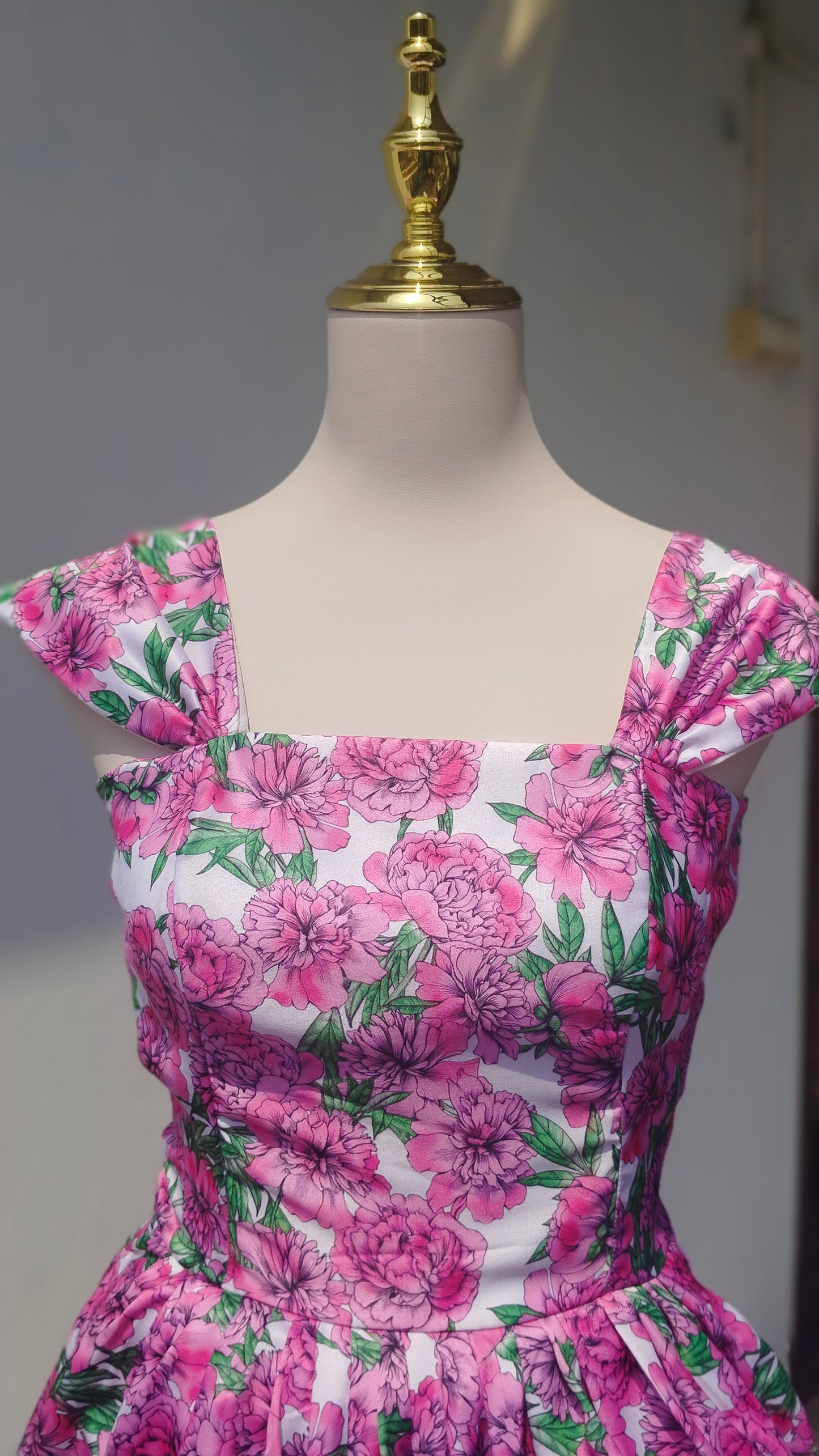 PREMIUM SATIN ROSE PRINTED FLORAL FDRESS