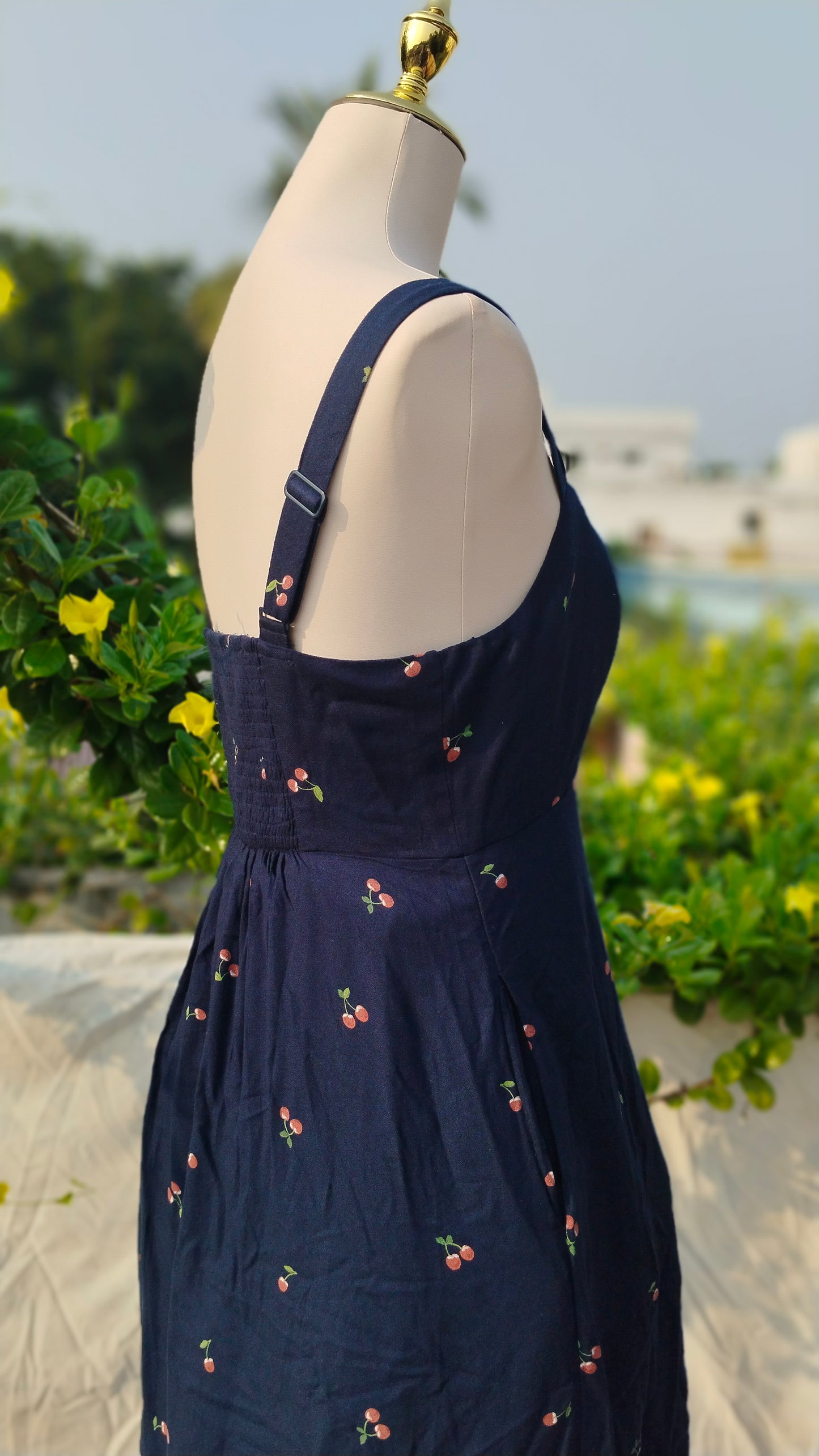 NAVY  BLUE FLORAL PRINT STRAP DRESS