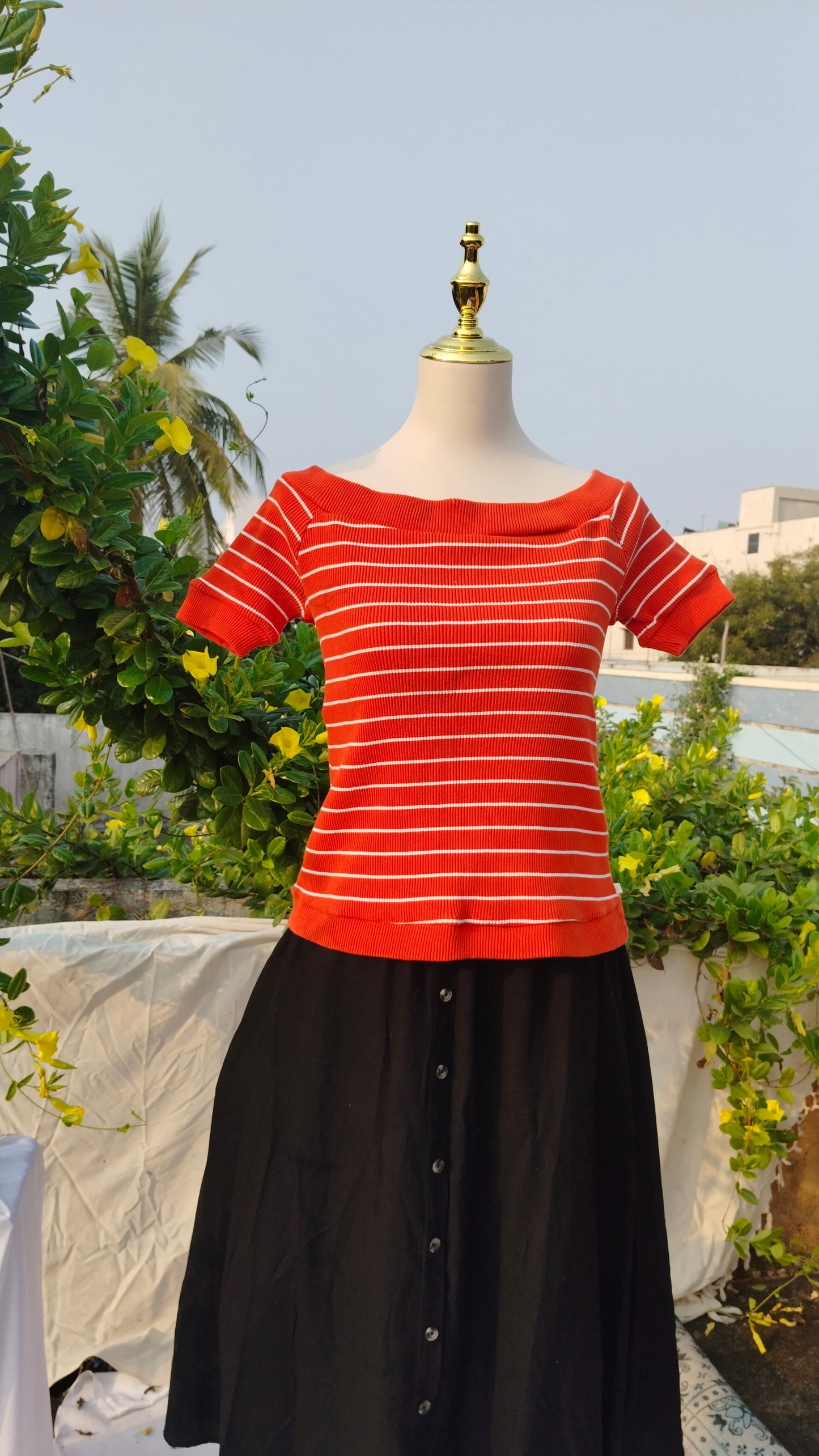 ORANGE OFF SHOULDER TOP