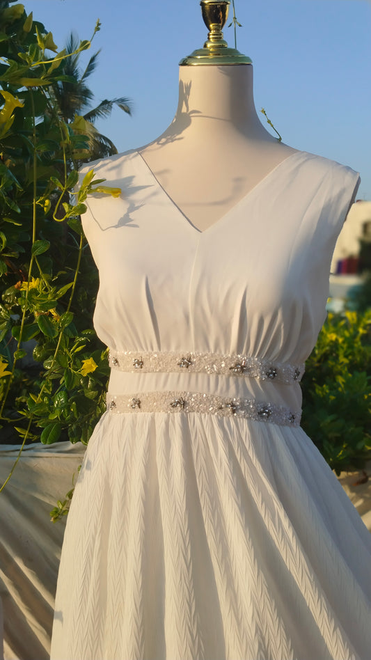 WHITE FANCY WEDDING GOWN