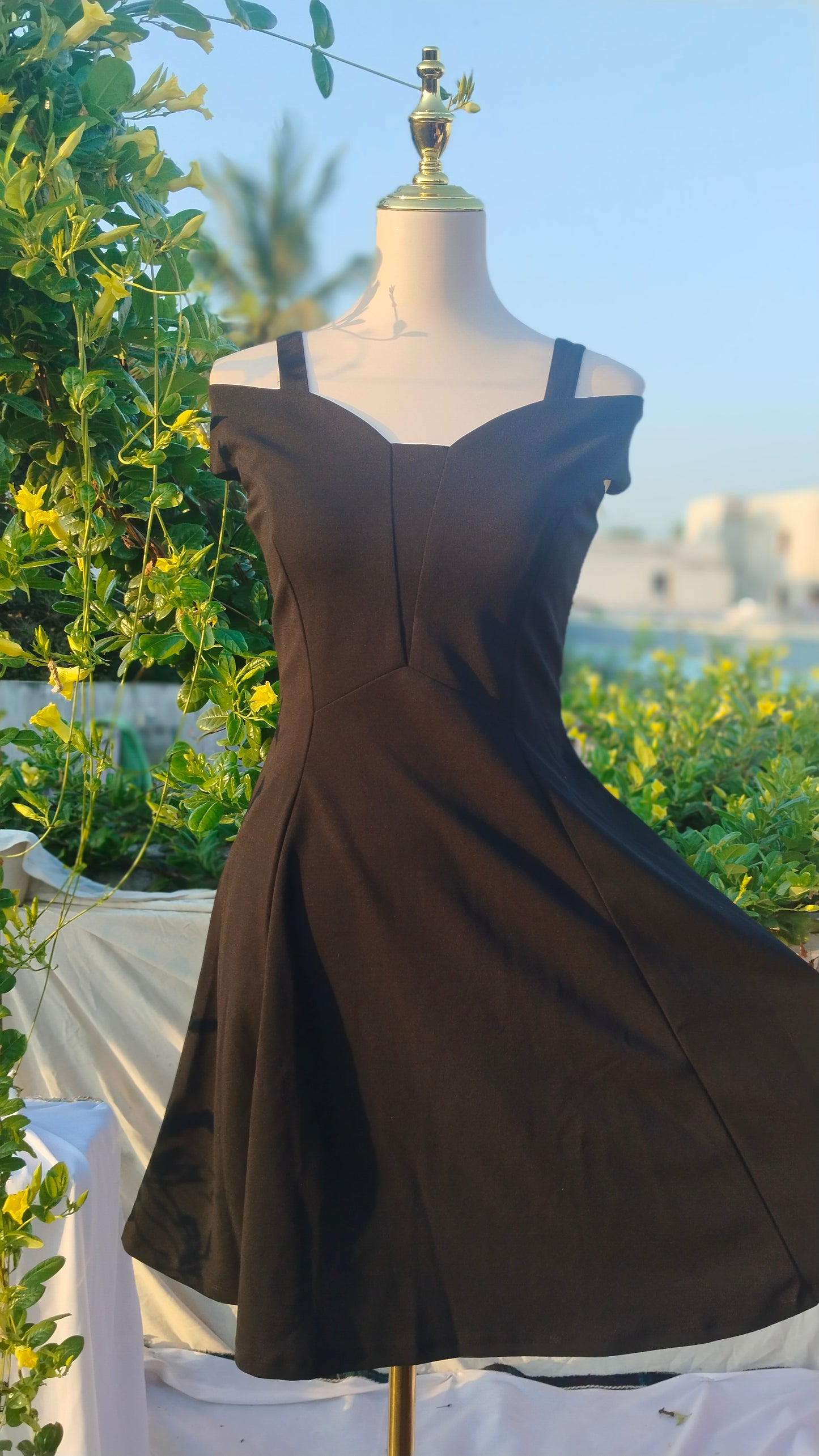 BLACK LYCRA A-LINE STANDARD LENGTH PARTY WEAR DRESS